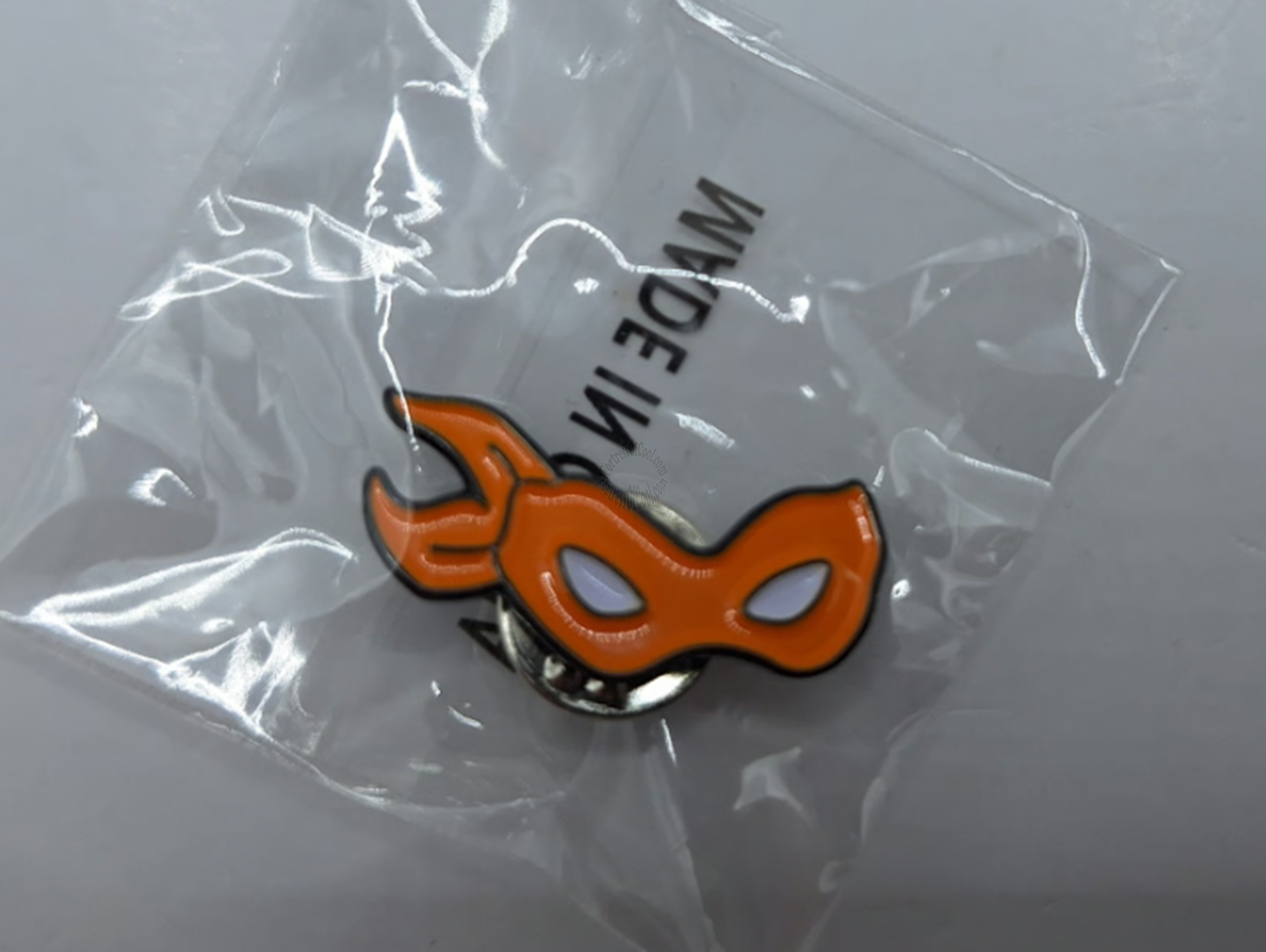 Teenage Mutant Ninja Turtles - TMNT - Michelangelo - 2024 PROMO MASK PIN - FREE SHIPPING