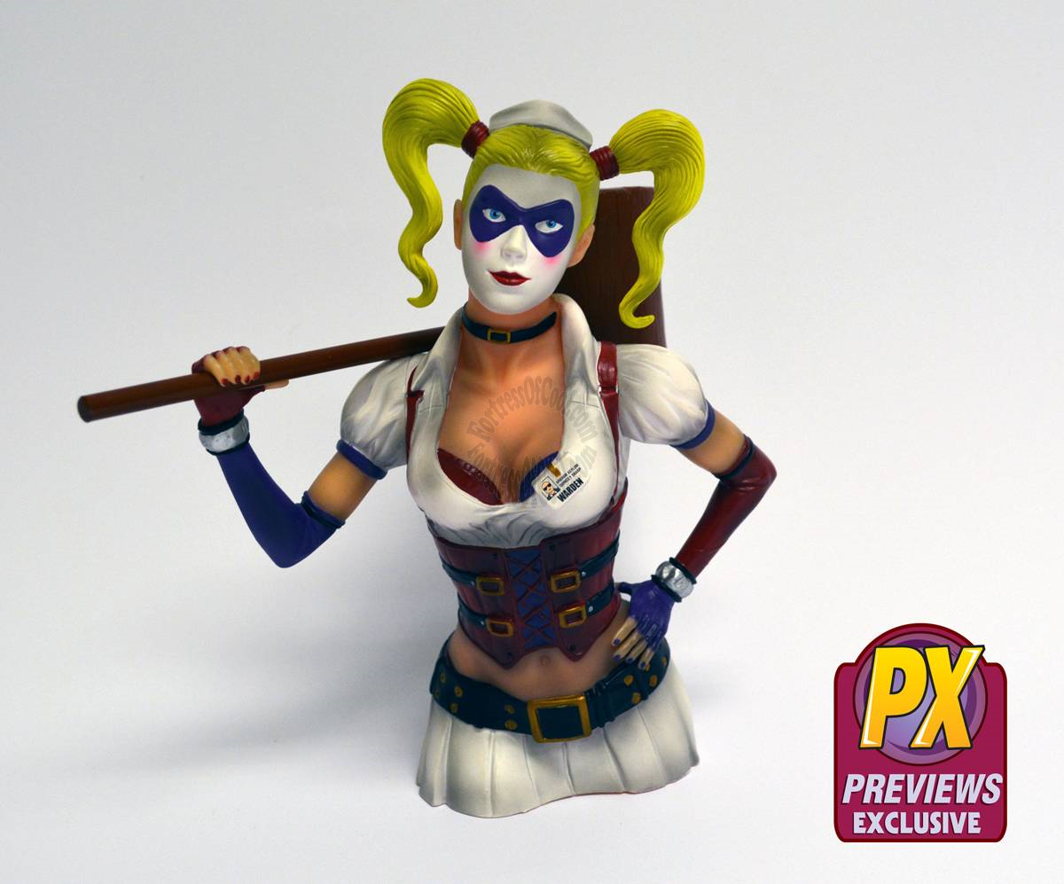 ARKHAM ASYLUM HARLEY QUINN PX EXCLUSIVE BUST BANK