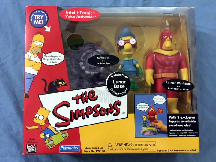 The Simpsons Lunar Base Playset with Radioactive Man (Rainier Wolfcastle) and Fallout Boy (Millhouse) 