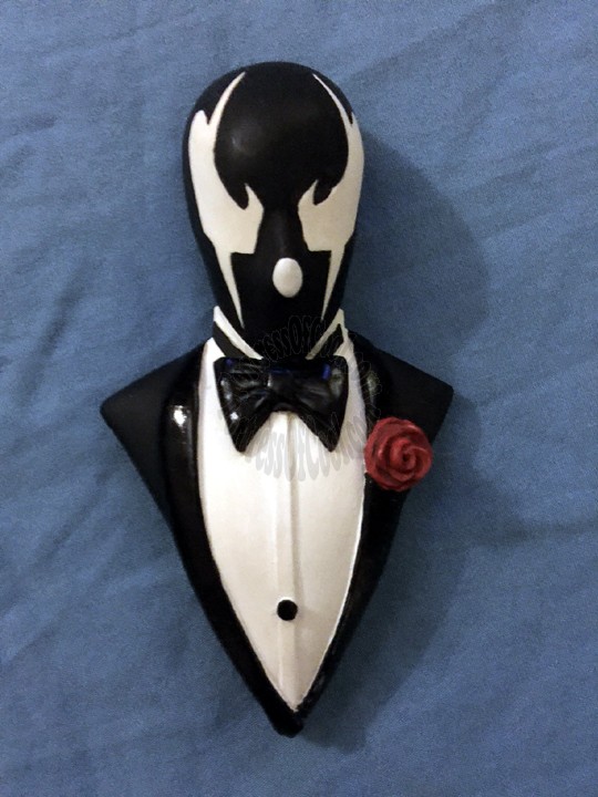 GRENDEL HUNTER ROSE RANDY BOWEN SCULPTED FRIDGE MAGNET