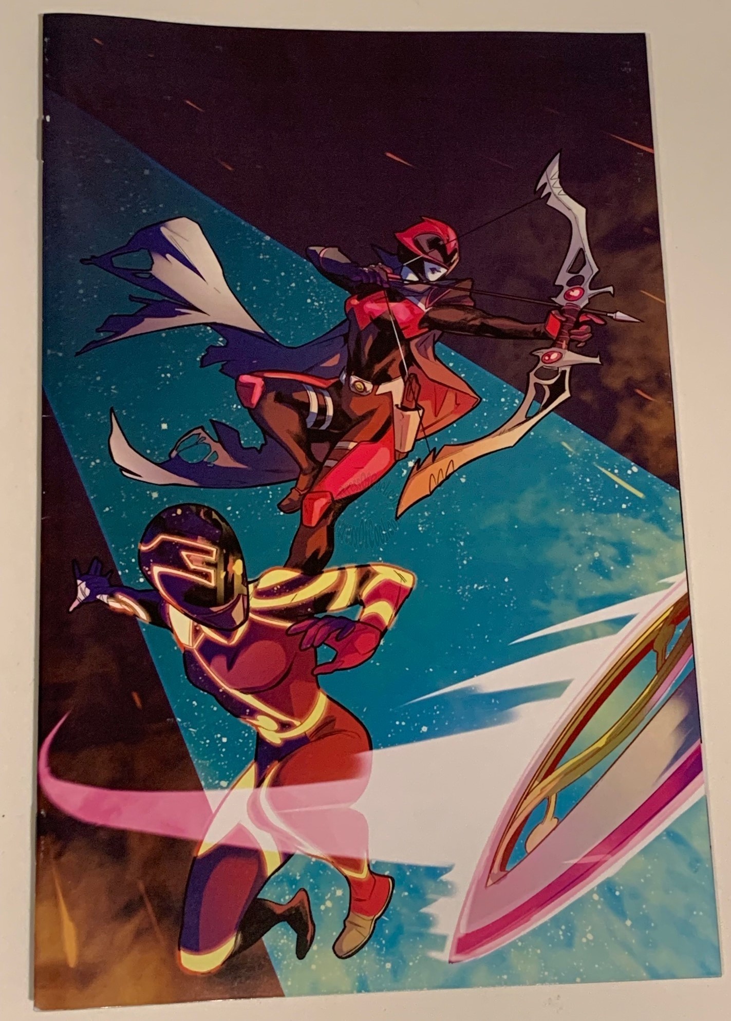 MIGHTY MORPHIN POWER RANGERS #39 SDCC 2019 RETAILER VIRGIN VARIANT