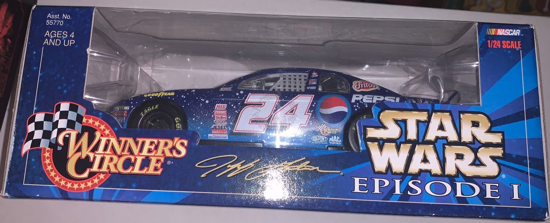 STAR WARS EPISODE 1 WINNERS CIRCLE JEFF GORDON 1:24 SCALE DIECAST RACE CAR