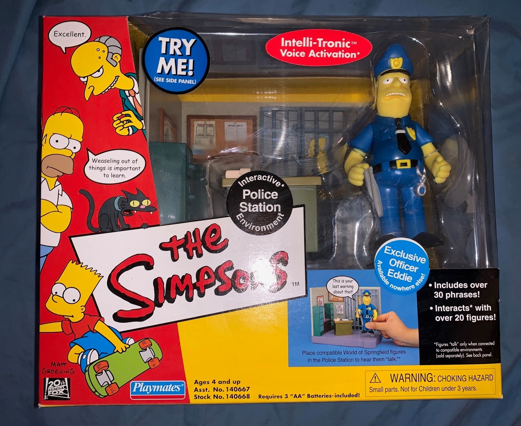 Police Station (with Exclusive Officer Eddie) SIMPSONS WORLD OF SPRINGFIELD WAVE VIII ENVIRONMENT FIGURE SET