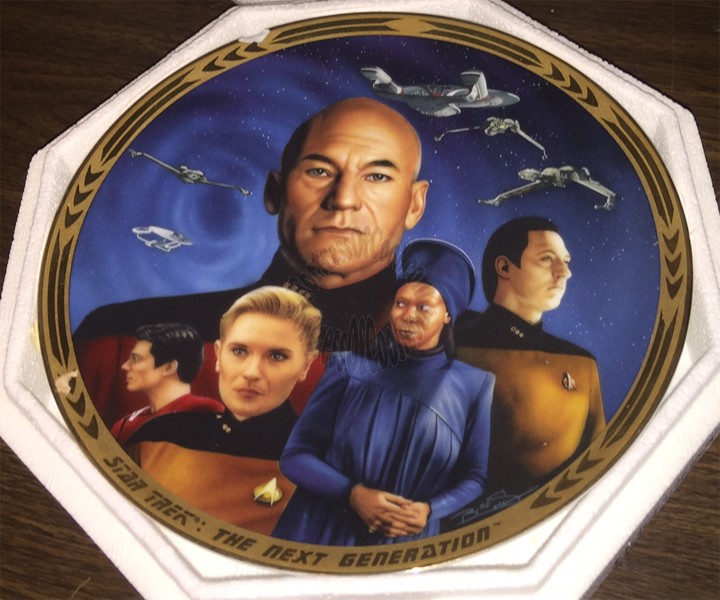 Star Trek The Next Generation - "Yesterday's Enterprise" - The Episodes Plate Collection