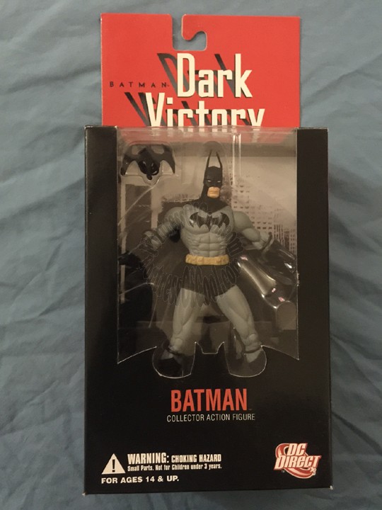 BATMAN - BATMAN DARK VICTORY SERIES 1  ACTION FIGURE 