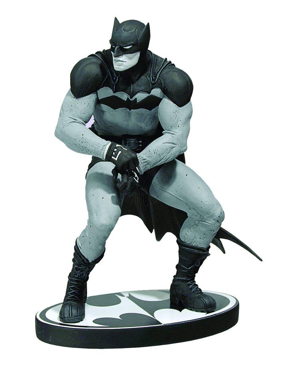 BATMAN BLACK AND WHITE STATUE PAUL POPE (New - Sealed)