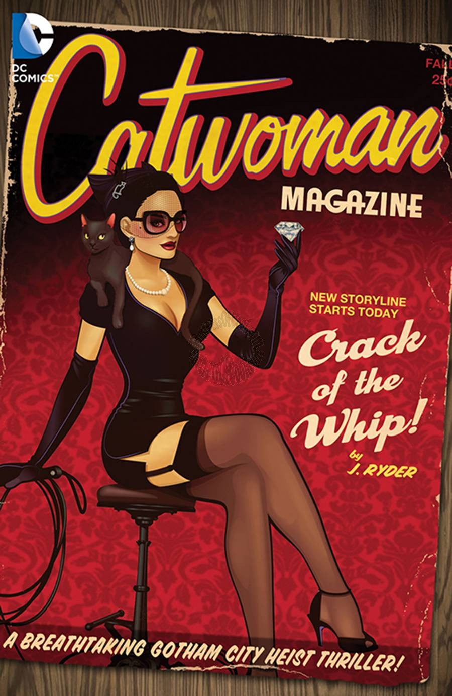 CATWOMAN #32 BOMBSHELLS VARIANT