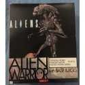 ALIENS ALIEN WARRIOR WITH BASE AND EGG MODEL KIT 